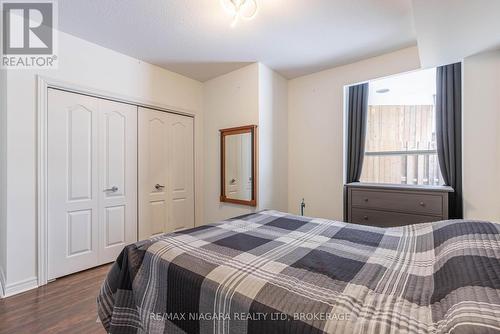 139 - 6350 Dorchester Road, Niagara Falls (216 - Dorchester), ON - Indoor Photo Showing Bedroom