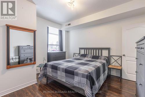 139 - 6350 Dorchester Road, Niagara Falls (216 - Dorchester), ON - Indoor Photo Showing Bedroom