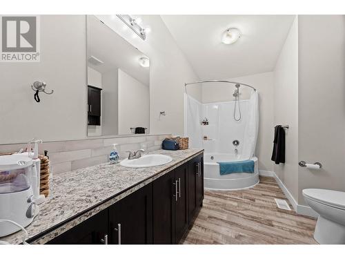 7805 Dallas Drive Unit# 50, Kamloops, BC - Indoor Photo Showing Bathroom