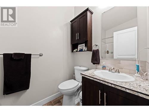 7805 Dallas Drive Unit# 50, Kamloops, BC - Indoor Photo Showing Bathroom