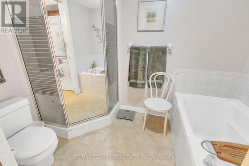 213 - 2030 Cleaver Avenue, Burlington, ON - Indoor Photo Showing Bathroom