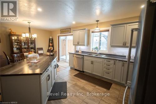 196 Dovercourt Road Court, West Nipissing / Nipissing Ouest, ON - Indoor Photo Showing Kitchen With Double Sink