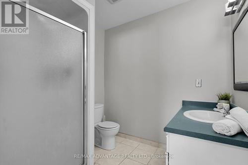 75 Blanchard Crescent, London, ON - Indoor Photo Showing Bathroom