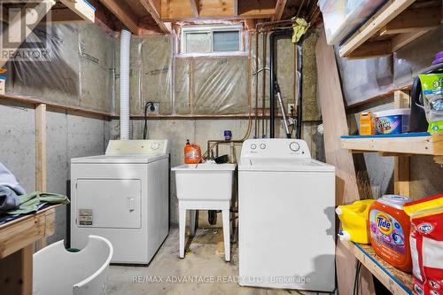 75 Blanchard Crescent, London, ON - Indoor Photo Showing Laundry Room