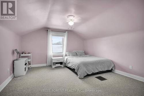 103 Selkirk Street, London, ON - Indoor Photo Showing Bedroom