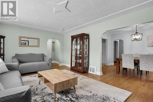 103 Selkirk Street, London, ON - Indoor Photo Showing Living Room