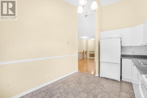 25 Briardale Crescent N, Ottawa, ON - Indoor Photo Showing Kitchen With Double Sink