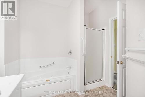 25 Briardale Crescent N, Ottawa, ON - Indoor Photo Showing Bathroom