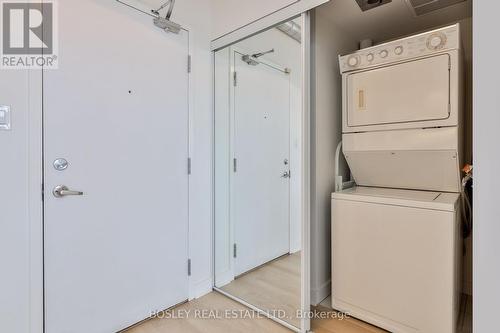 Ph6 - 955 Queen Street W, Toronto, ON - Indoor Photo Showing Laundry Room