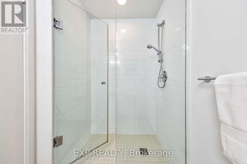 2002 - 30 Roehampton Avenue, Toronto, ON - Indoor Photo Showing Bathroom