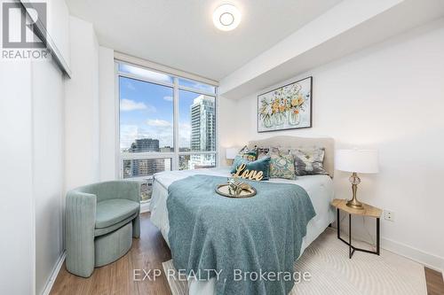 2002 - 30 Roehampton Avenue, Toronto, ON - Indoor Photo Showing Bedroom