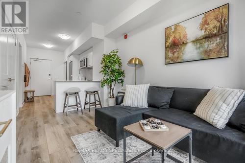 315 - 312 Erb Street W, Waterloo, ON - Indoor Photo Showing Living Room