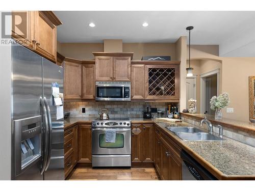 2780 Auburn Road Unit# 106, West Kelowna, BC - Indoor Photo Showing Kitchen With Stainless Steel Kitchen With Double Sink