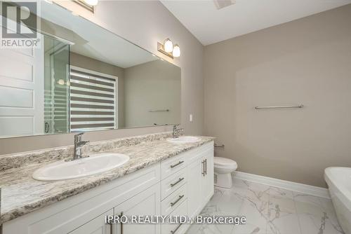 42 Milt Schmidt Street, Kitchener, ON - Indoor Photo Showing Bathroom