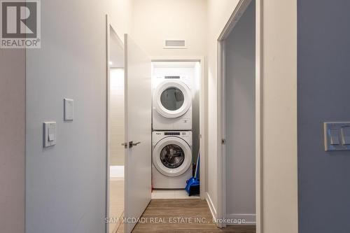 320 - 4055 Parkside Village Drive, Mississauga, ON - Indoor Photo Showing Laundry Room