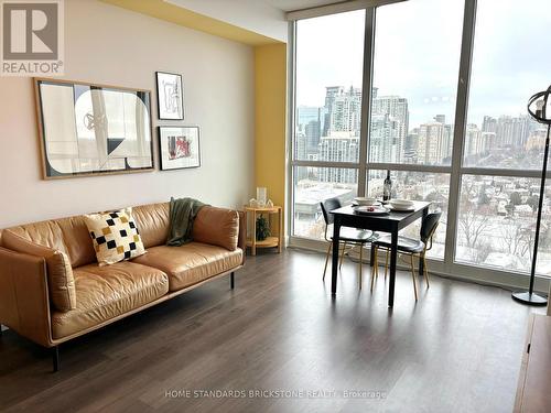 1908 - 88 Sheppard Avenue E, Toronto, ON - Indoor Photo Showing Living Room