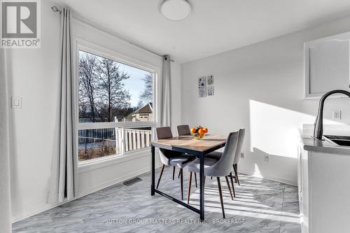 377 Malabar Drive, Kingston (East Gardiners Rd), ON - Indoor Photo Showing Dining Room