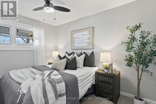 307 Farewell Street, Oshawa, ON - Indoor Photo Showing Bedroom