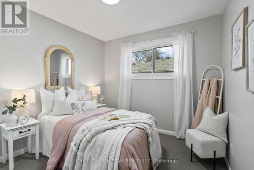 307 Farewell Street, Oshawa, ON - Indoor Photo Showing Bedroom