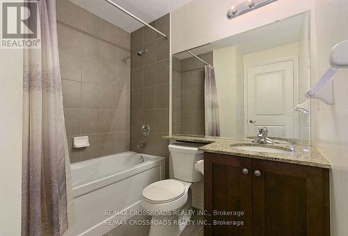 9245 Jane Street, Vaughan, ON - Indoor Photo Showing Bathroom