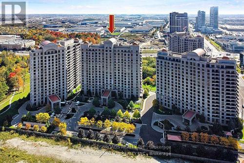 9245 Jane Street, Vaughan, ON - Outdoor With View