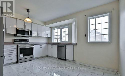 39 - 39 Spadina Road, Brampton, ON - Indoor Photo Showing Kitchen With Stainless Steel Kitchen