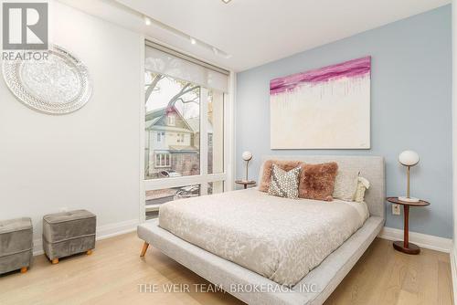 15 Edgewood Grove, Toronto, ON - Indoor Photo Showing Bedroom