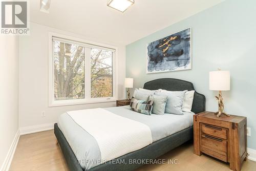 15 Edgewood Grove, Toronto, ON - Indoor Photo Showing Bedroom