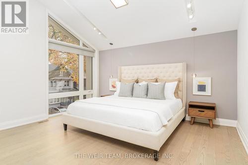 15 Edgewood Grove, Toronto, ON - Indoor Photo Showing Bedroom