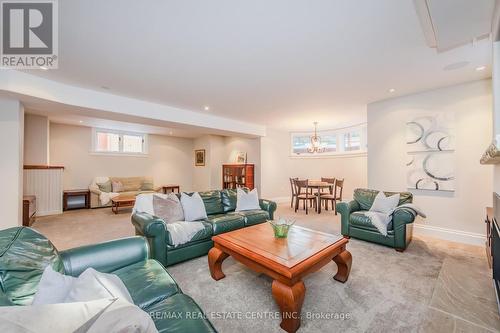 59 Menno Street, Waterloo, ON - Indoor Photo Showing Living Room