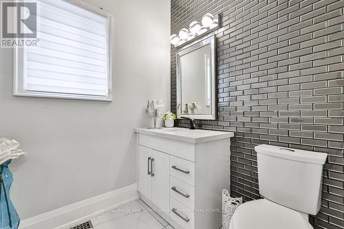 287 Cloverleaf Drive, Hamilton, ON - Indoor Photo Showing Bathroom