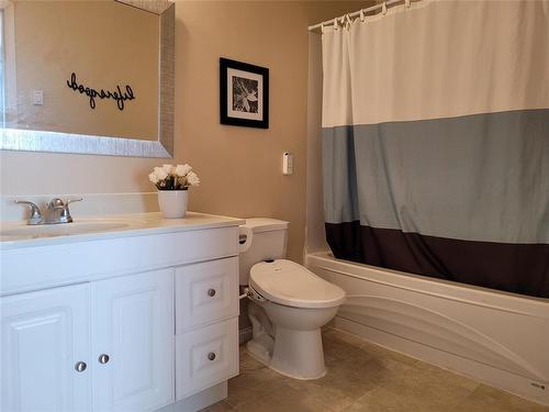 83 Beckville Beach Drive, Alonsa, MB - Indoor Photo Showing Bathroom