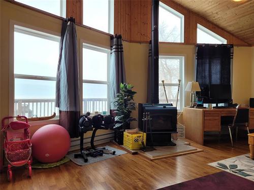 83 Beckville Beach Drive, Alonsa, MB - Indoor