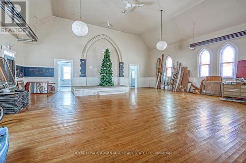 42 William Street W, Smiths Falls, ON - Indoor Photo Showing Living Room