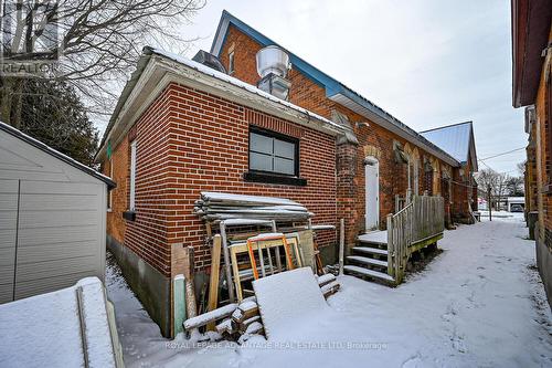 42 William Street W, Smiths Falls, ON - Outdoor With Exterior