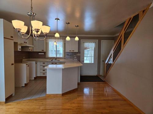 Cuisine - 202 30E Avenue, Beauceville, QC - Indoor Photo Showing Kitchen