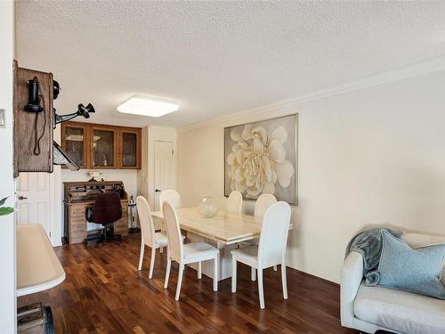 201-640 Montreal St, Victoria, BC - Indoor Photo Showing Dining Room