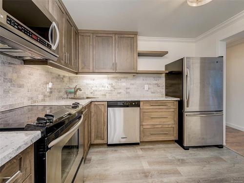 212-1560 Hillside Ave, Victoria, BC - Indoor Photo Showing Kitchen With Upgraded Kitchen