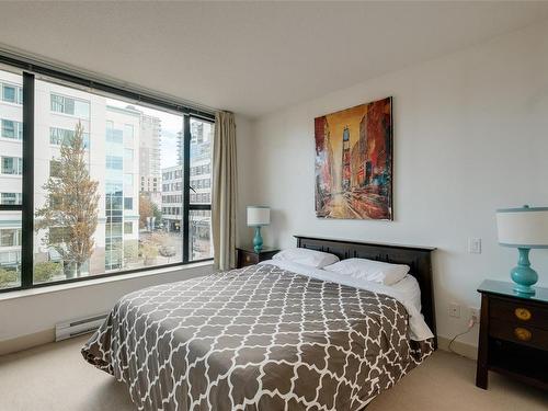 311-760 Johnson St, Victoria, BC - Indoor Photo Showing Bedroom