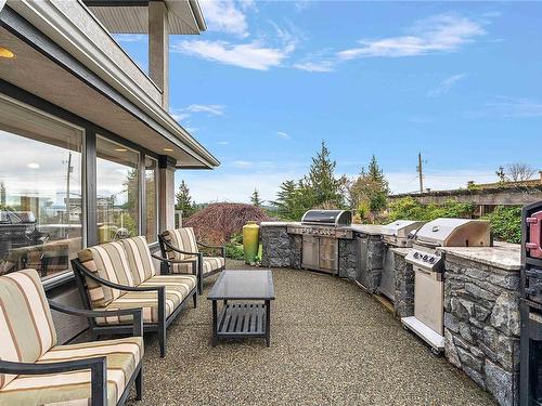 11096 Greenpark Dr, North Saanich, BC 