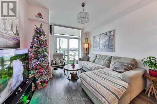 307 - 470 Dundas Street E, Hamilton, ON - Indoor Photo Showing Living Room