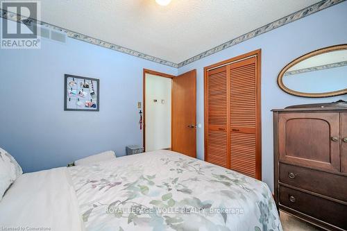 39 Bannockburn Road, Kitchener, ON - Indoor Photo Showing Bedroom