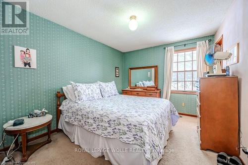 39 Bannockburn Road, Kitchener, ON - Indoor Photo Showing Bedroom