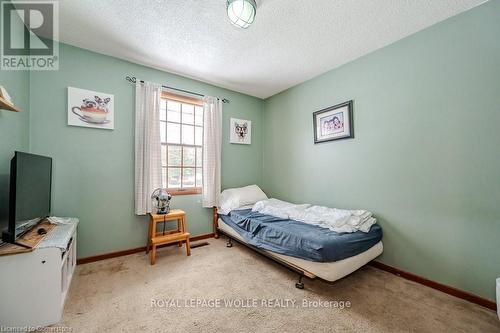 39 Bannockburn Road, Kitchener, ON - Indoor Photo Showing Bedroom