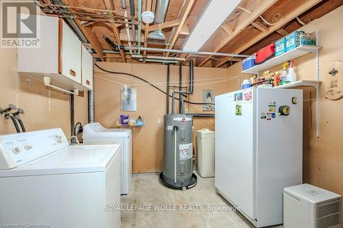 39 Bannockburn Road, Kitchener, ON - Indoor Photo Showing Laundry Room