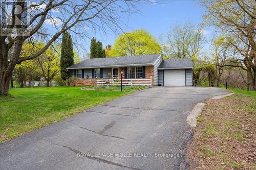 39 Bannockburn Road, Kitchener, ON - Outdoor