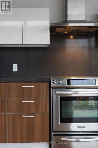 609 - 360 Mcleod Street, Ottawa, ON - Indoor Photo Showing Kitchen