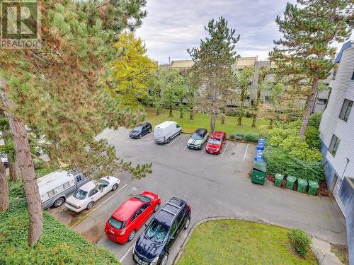 305 8400 Ackroyd Road, Richmond, BC - Outdoor