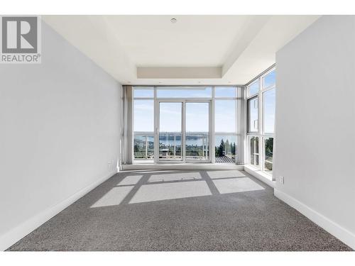 202 2200 Chippendale Road, West Vancouver, BC - Indoor Photo Showing Other Room