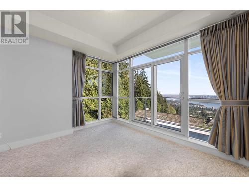 202 2200 Chippendale Road, West Vancouver, BC - Indoor